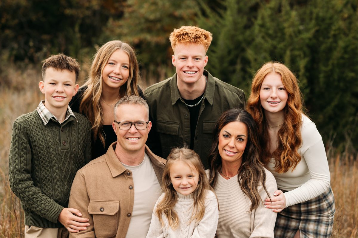 Rachel Cherry Photography family session in warm natural light near Kansas City — family photography in the Kansas City area