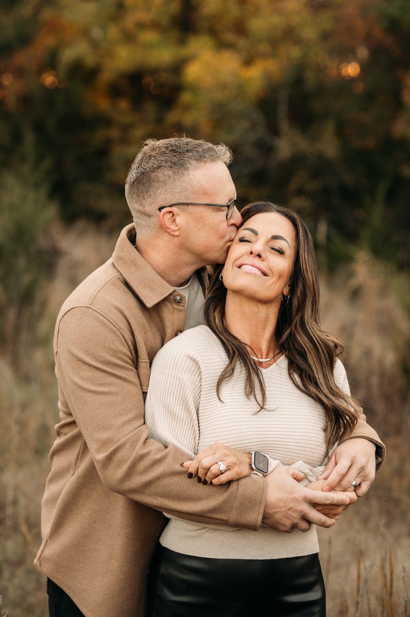 Rachel Cherry Photography family session in warm natural light near Kansas City — family photography in the Kansas City area
