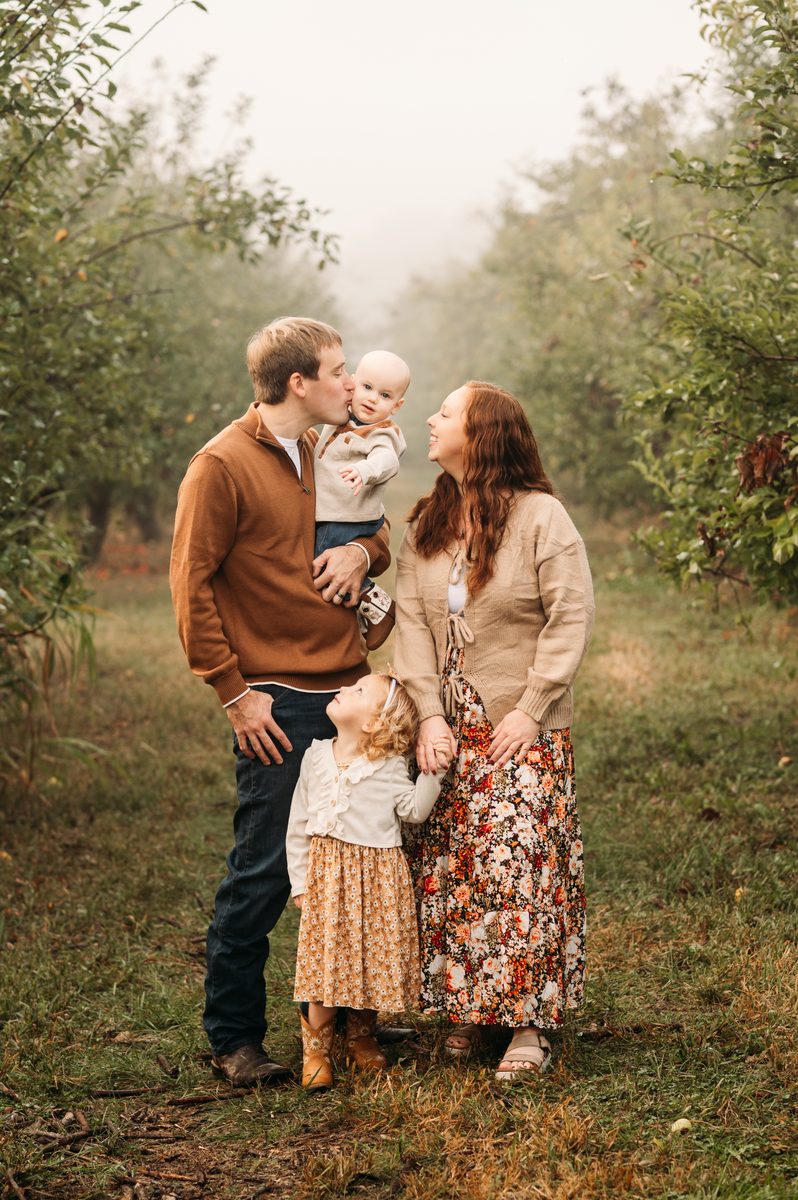 Rachel Cherry Photography family session in warm natural light near Kansas City — family photography in the Kansas City area