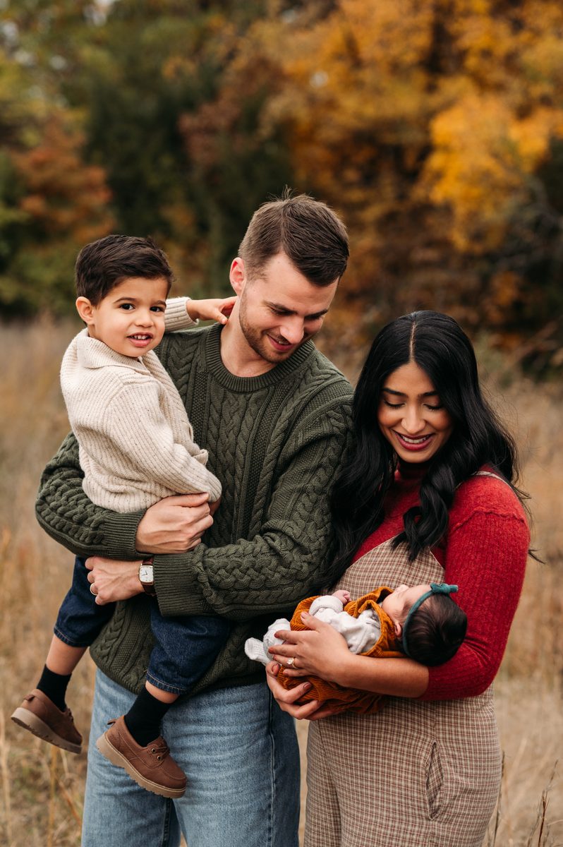 Rachel Cherry Photography family session in warm natural light near Kansas City
