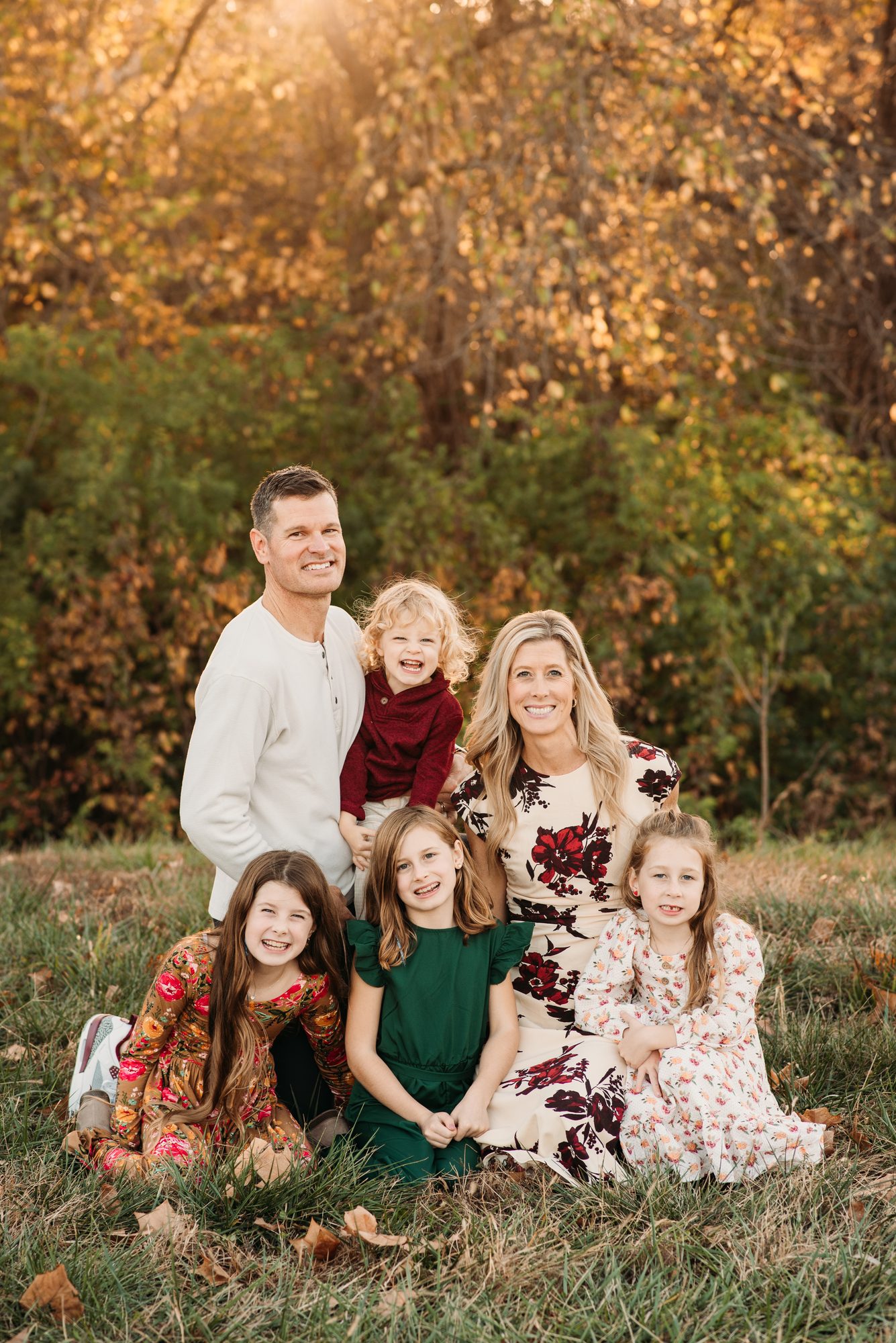 Rachel Cherry Photography family session in warm natural light near Kansas City