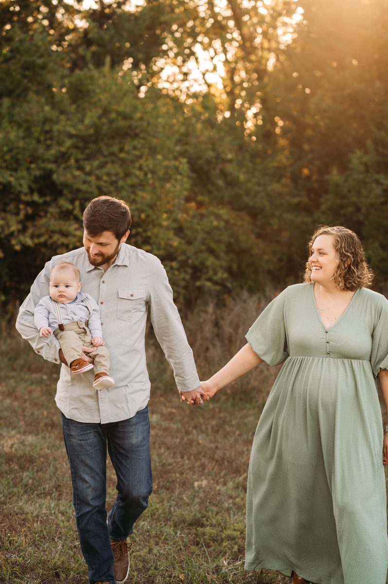 Rachel Cherry Photography family session in warm natural light near Kansas City